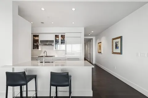 $5,085,000 | 22 Liberty Drive, Unit 8F, Boston, MA 02210