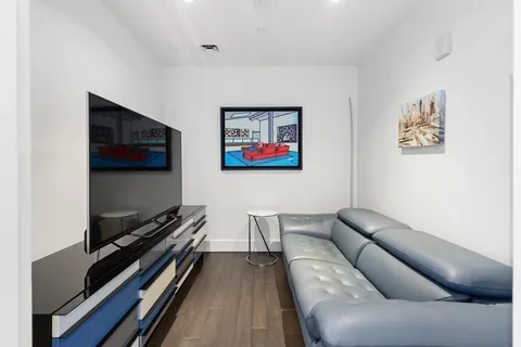 $5,085,000 | 22 Liberty Drive, Unit 8F, Boston, MA 02210