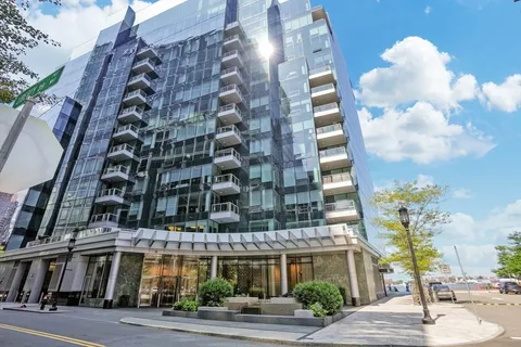 $5,085,000 | 22 Liberty Drive, Unit 8F, Boston, MA 02210