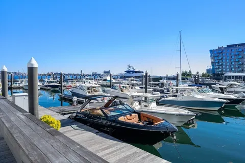 $5,085,000 | 22 Liberty Drive, Unit 8F, Boston, MA 02210