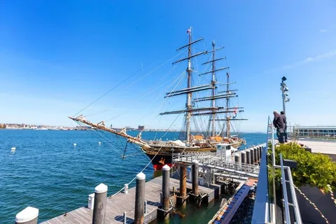 $5,085,000 | 22 Liberty Drive, Unit 8F, Boston, MA 02210