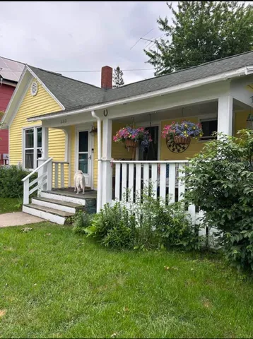 $209,000 | 233 Hughes Street, Manistee, MI 49660