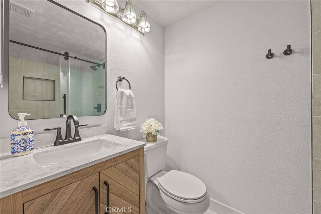 14892 Braeburn Road Tustin, CA 92780 - Photo 26 of 61