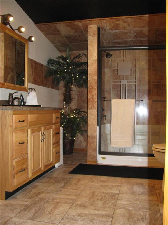 100 Leech Road Greenville, PA 16125 - Photo 20 of 23 NEW MASTER BATH WITH JETTED SHOWER