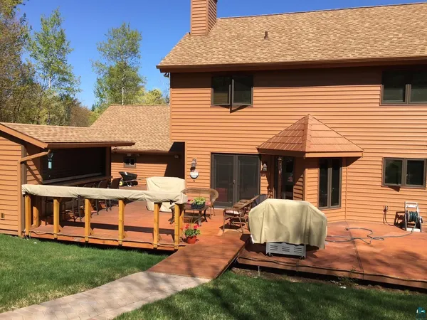 $675,000 | 3241 Commonwealth Avenue, Duluth, MN 55808
