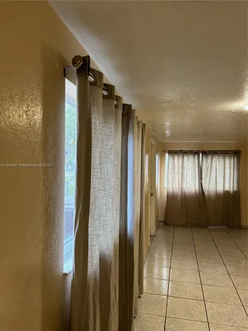 $1,550 | 6570 West 5th Place, Unit 1, Hialeah, FL 33012