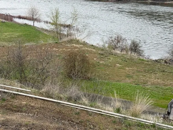 $500,000 | 124 Whitebird Road, White Bird, ID 83554