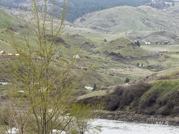 $500,000 | 124 Whitebird Road, White Bird, ID 83554