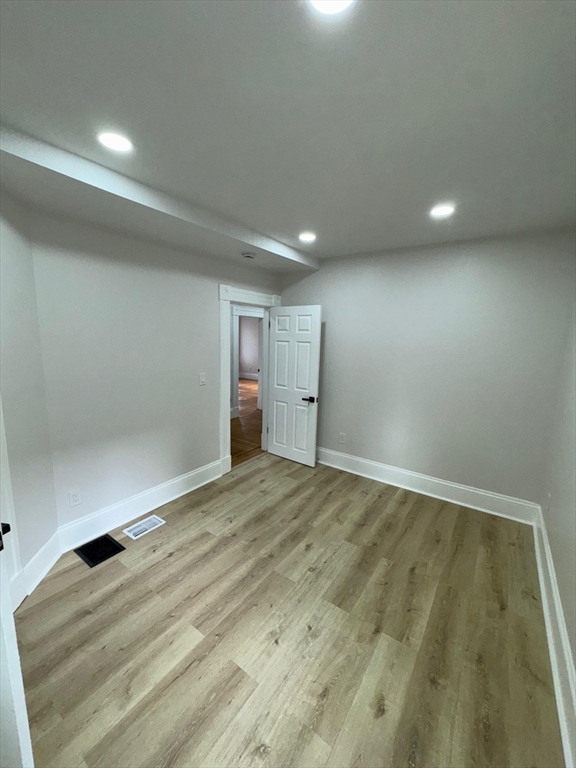 86 Amherst Street Springfield, MA 01109 - Photo 22 of 38