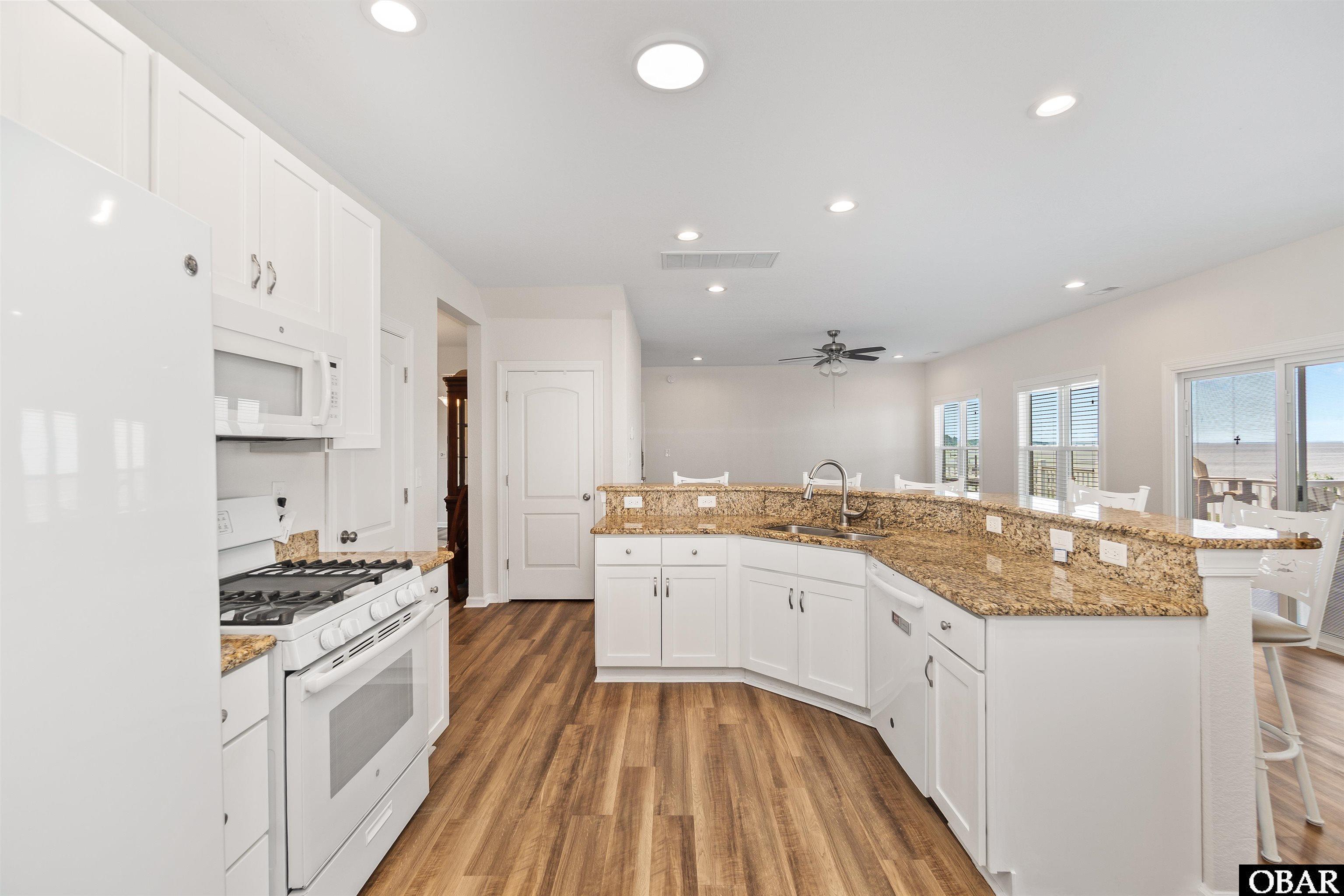 132 Romm Point Currituck, NC 27929 - Photo 14 of 45