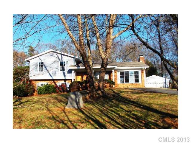 8406 Vagabond Road Charlotte, NC 28227 - Photo 1 of 12 Gallery Image 1