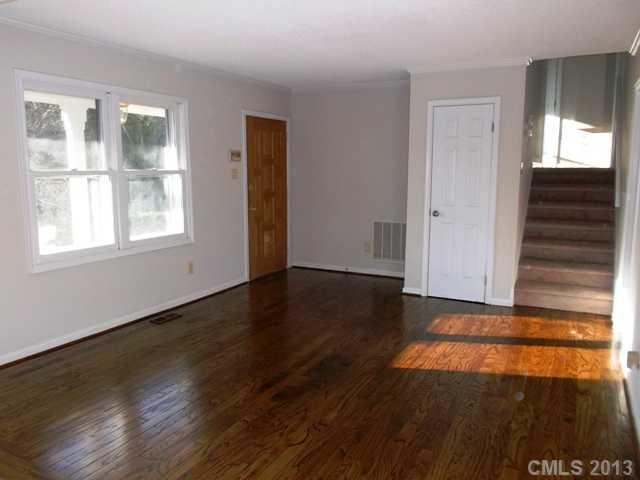 8406 Vagabond Road Charlotte, NC 28227 - Photo 2 of 12 Gallery Image 2