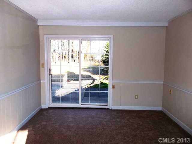 8406 Vagabond Road Charlotte, NC 28227 - Photo 4 of 12 Gallery Image 4