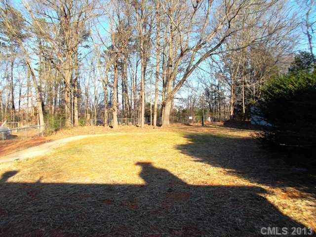 8406 Vagabond Road Charlotte, NC 28227 - Photo 10 of 12 Gallery Image 10