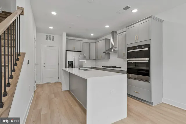 $3,250 | 19826 Lavender Dust Square, Ashburn, VA 20147