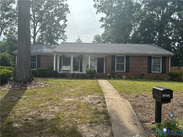 $475,000 | 1532 Warminster Drive, Midlothian, VA 23113