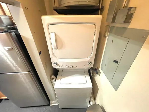 $2,100 | 234 North Broadway, Unit 217, Milwaukee, WI 53202