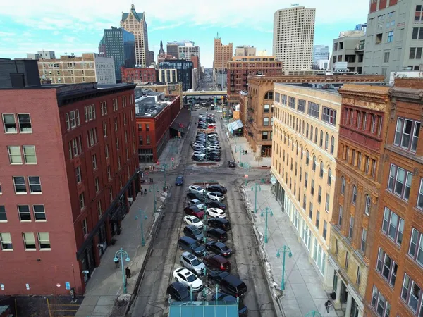 $2,100 | 234 North Broadway, Unit 217, Milwaukee, WI 53202