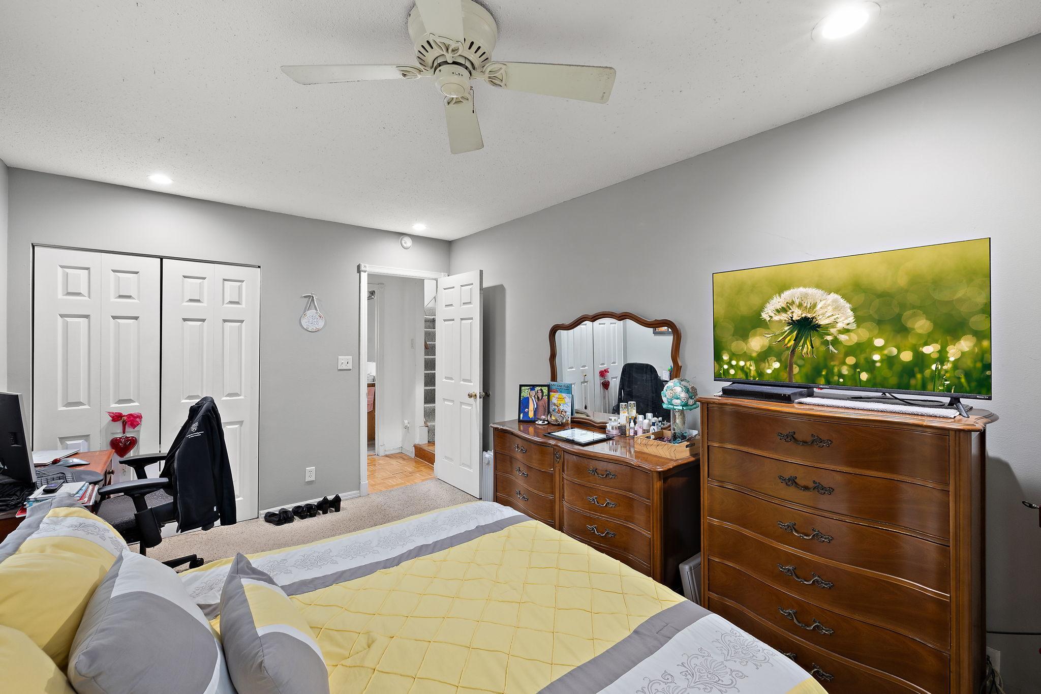 402 11th Avenue Southwest Austin, MN 55912 - Photo 13 of 38