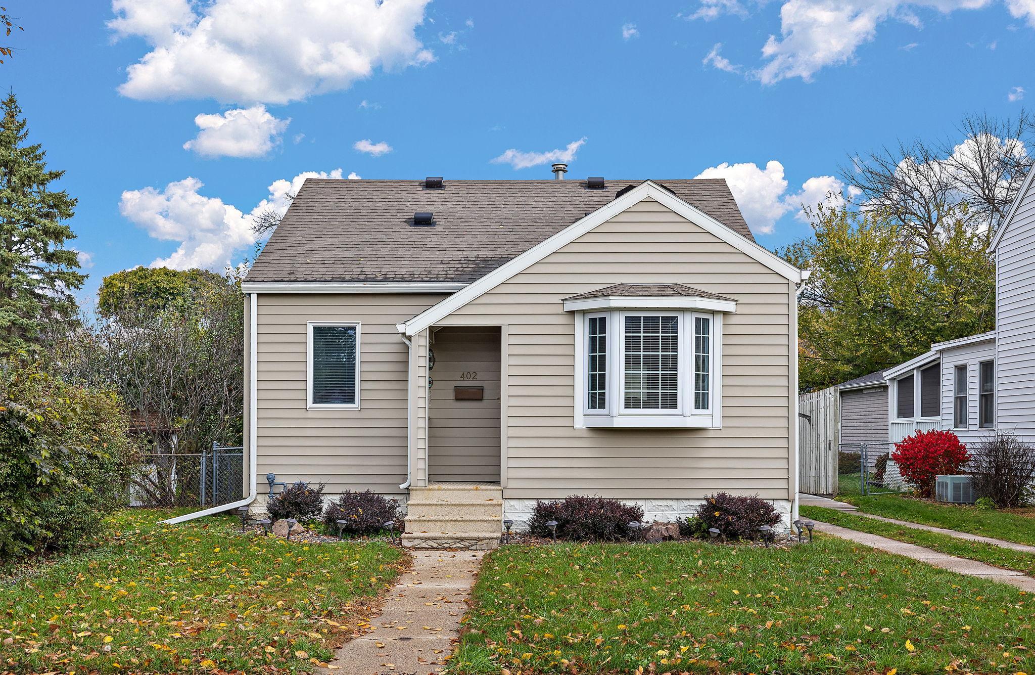 402 11th Avenue Southwest Austin, MN 55912 - Photo 2 of 38