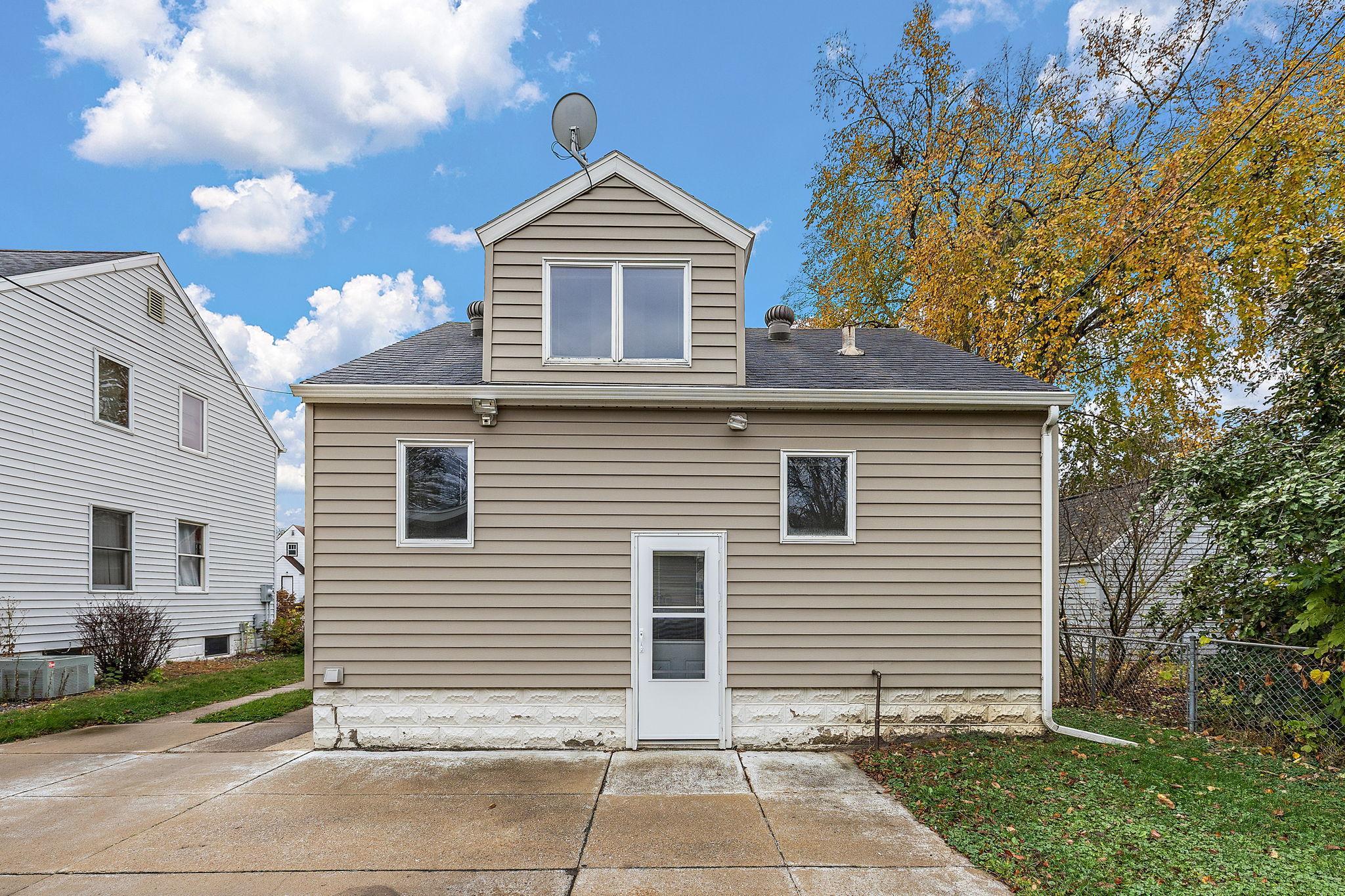 402 11th Avenue Southwest Austin, MN 55912 - Photo 28 of 38