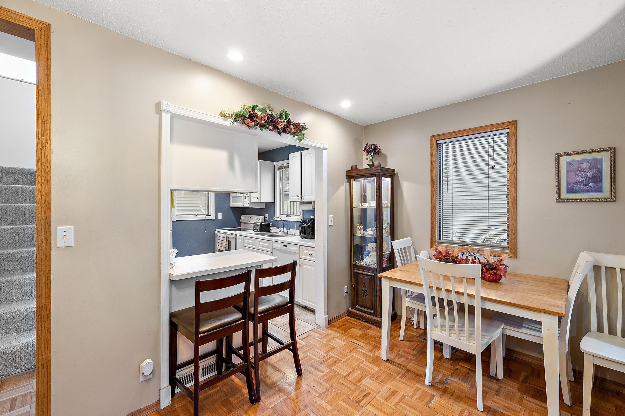 402 11th Avenue Southwest Austin, MN 55912 - Photo 7 of 38