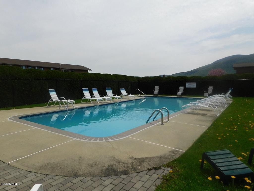 189 Stratton Road, Unit G4 Williamstown, MA 01267 - Photo 22 of 25 Pool