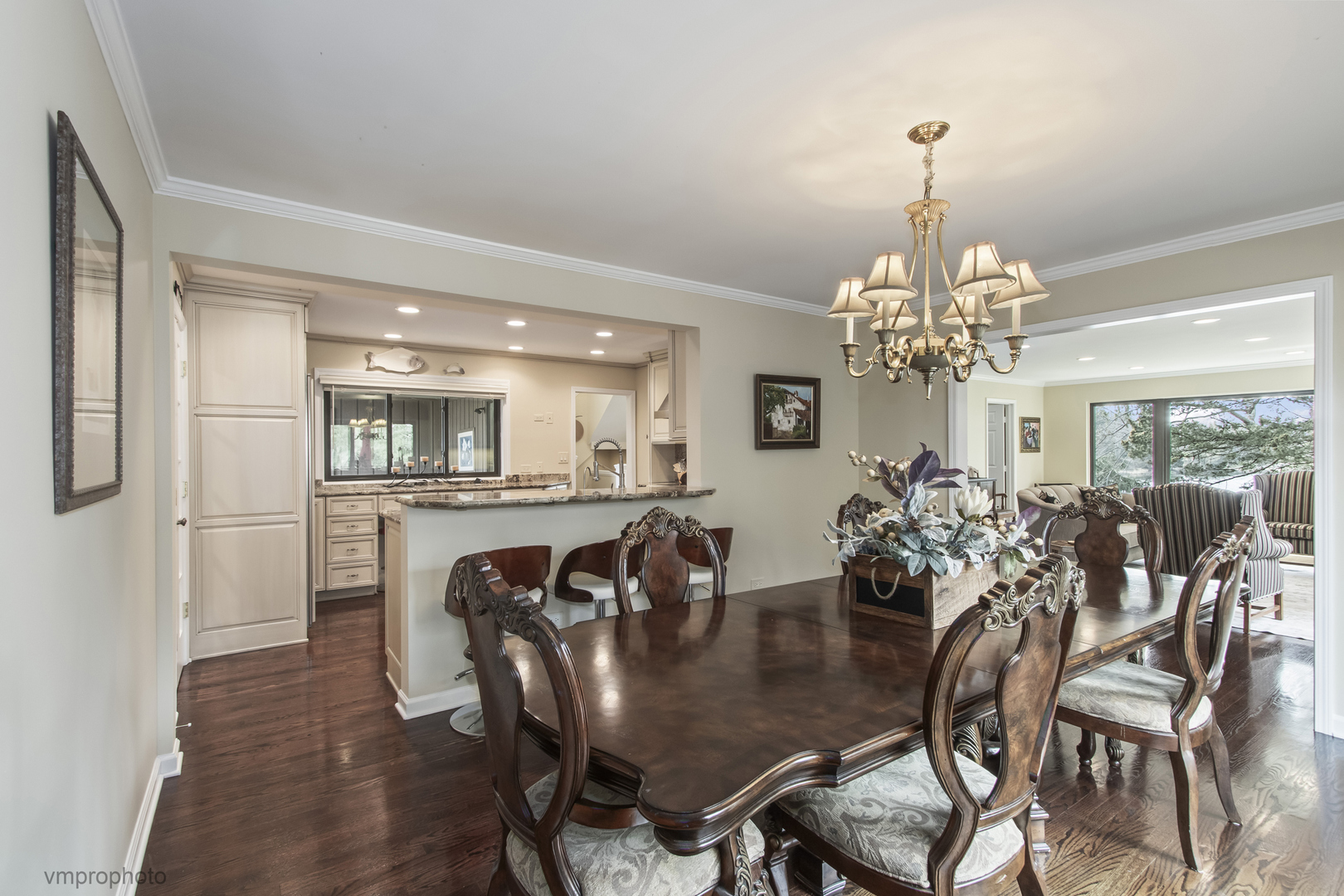 312 Woodview Road Lake Barrington, IL 60010 - Photo 13 of 54