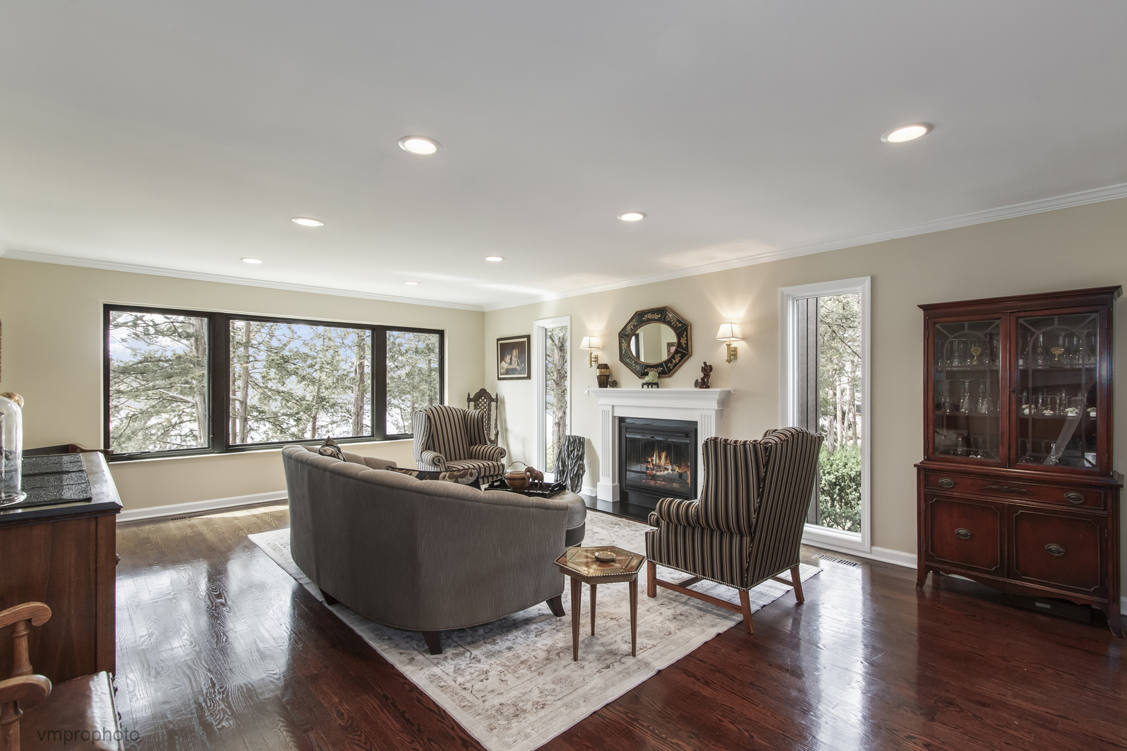 312 Woodview Road Lake Barrington, IL 60010 - Photo 14 of 54