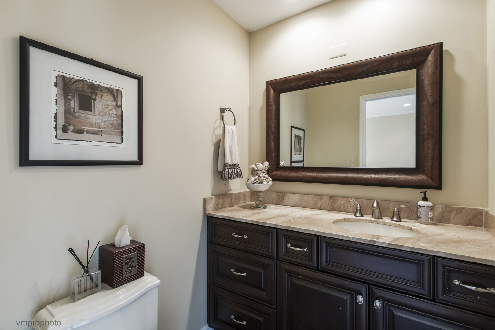 312 Woodview Road Lake Barrington, IL 60010 - Photo 20 of 54