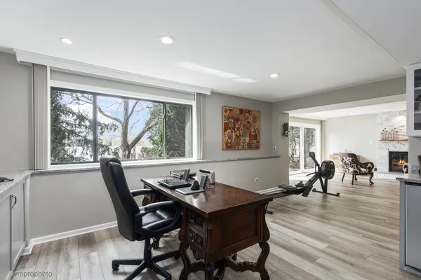 $749,900 | 312 Woodview Road, Lake Barrington, IL 60010