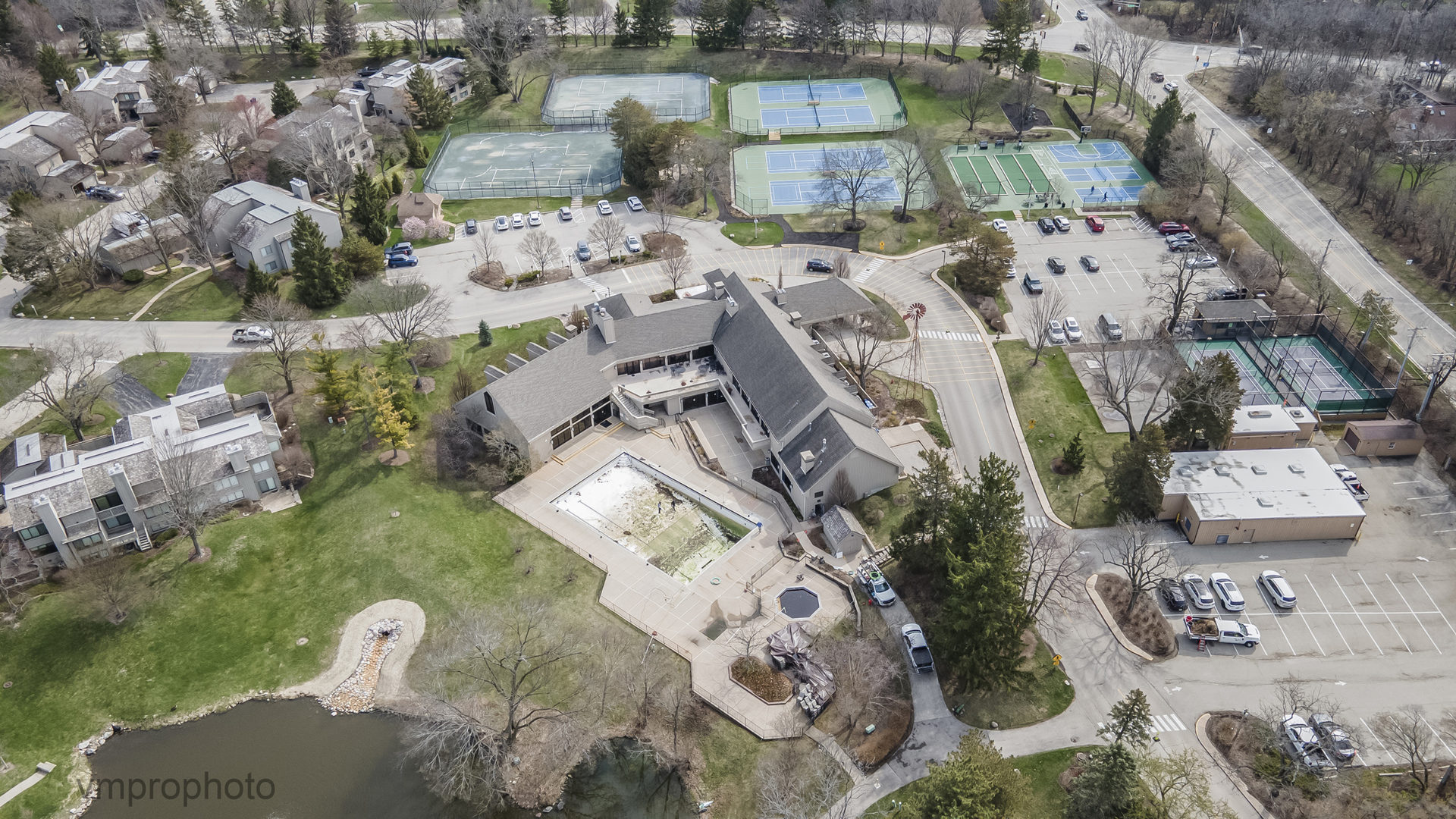 312 Woodview Road Lake Barrington, IL 60010 - Photo 50 of 54