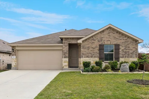 $345,000 | 5913 Silverjack Trail, Denton, TX 76226