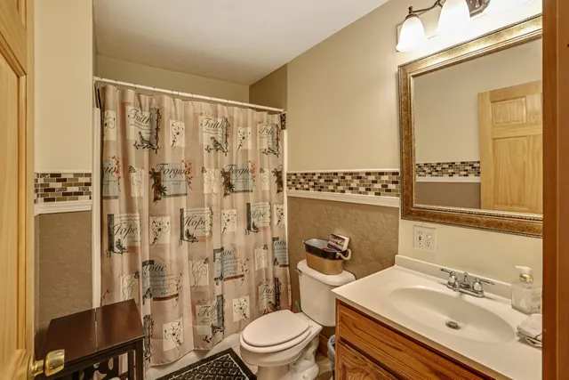 $459,900 | 1619 Duck Pond Road, Barton, VT 05822