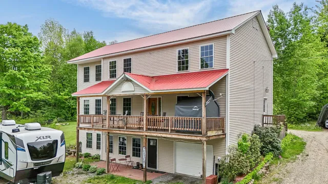 $459,900 | 1619 Duck Pond Road, Barton, VT 05822