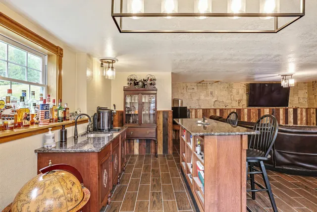 $465,000 | 1619 Duck Pond Road, Barton, VT 05822