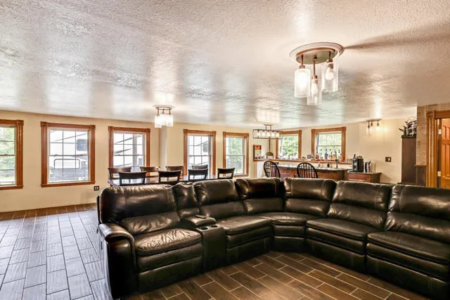 $465,000 | 1619 Duck Pond Road, Barton, VT 05822