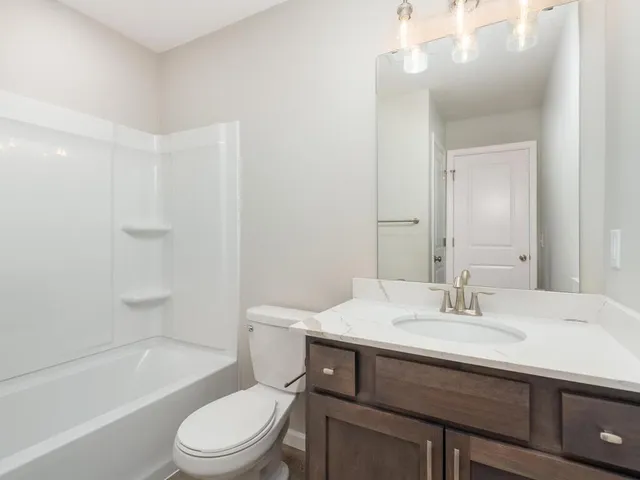 $389,900 | 425 Emma Street, Norwood Young America, MN 55368