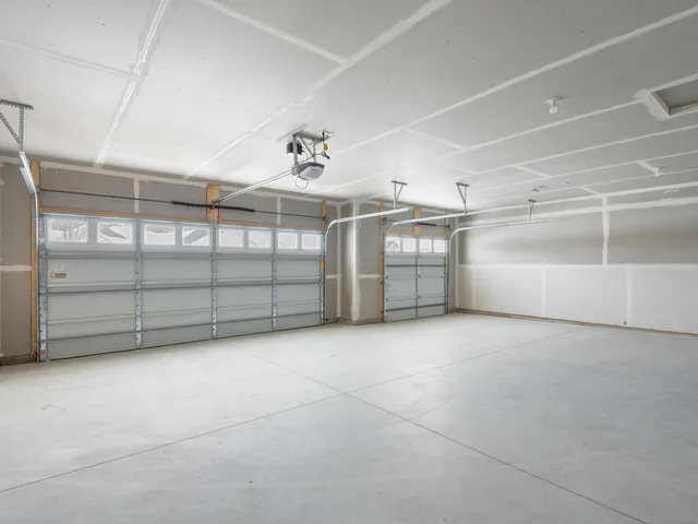 $389,900 | 425 Emma Street, Norwood Young America, MN 55368