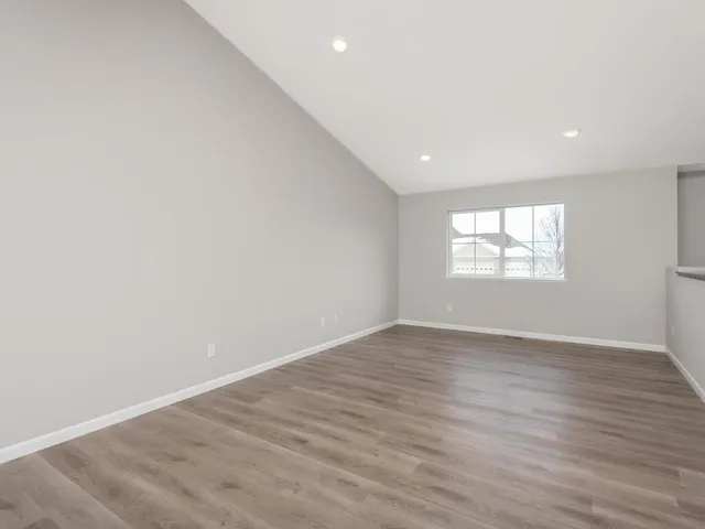 $389,900 | 425 Emma Street, Norwood Young America, MN 55368