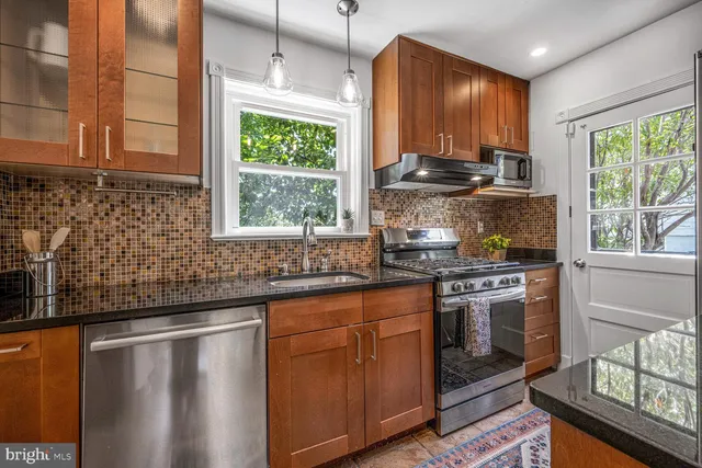 $765,000 | 6635 Harlan Place Northwest, Washington, DC 20012