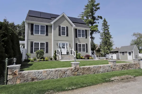 $649,900 | 17 David Street, Acushnet, MA 02743