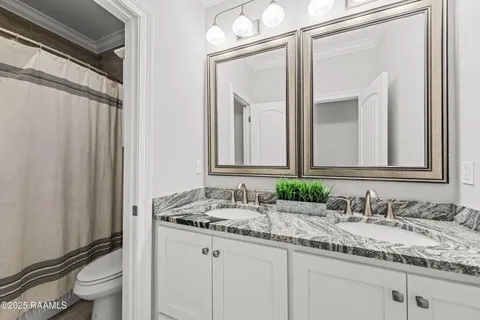 $358,599 | 113 Oak Village Drive, Scott, LA 70583