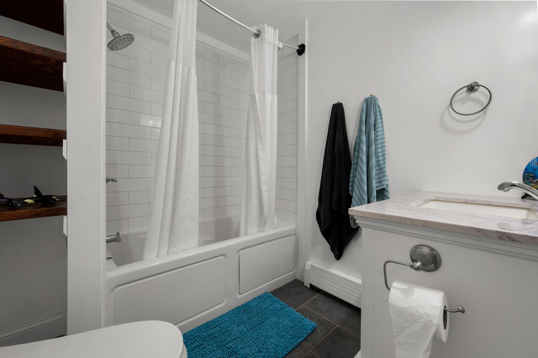 1348 Carmel Road North Hampden, ME 04444 - Photo 25 of 53 Full bathroom - Hallway
