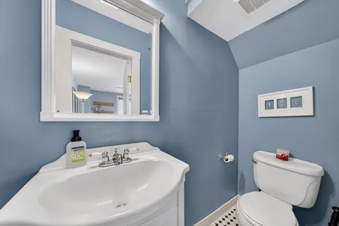 $625,000 | 446 County Street, New Bedford, MA 02740