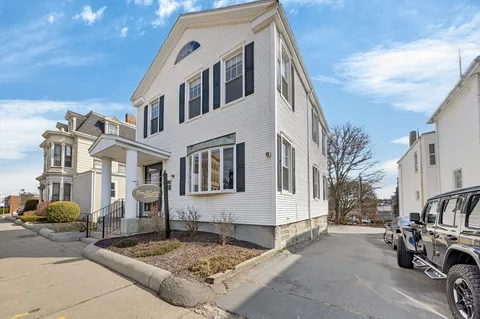 $625,000 | 446 County Street, New Bedford, MA 02740