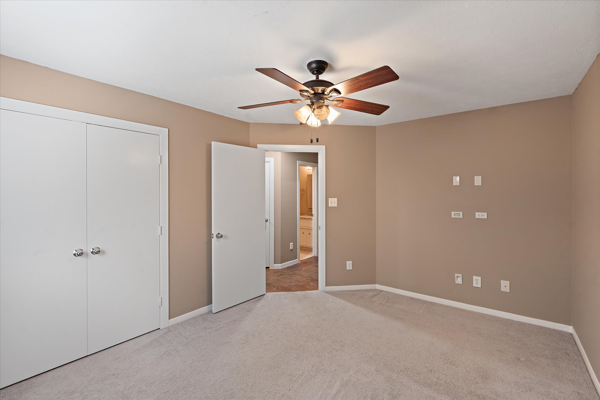 2922 Crawford Street Houston, TX 77004 - Photo 7 of 33