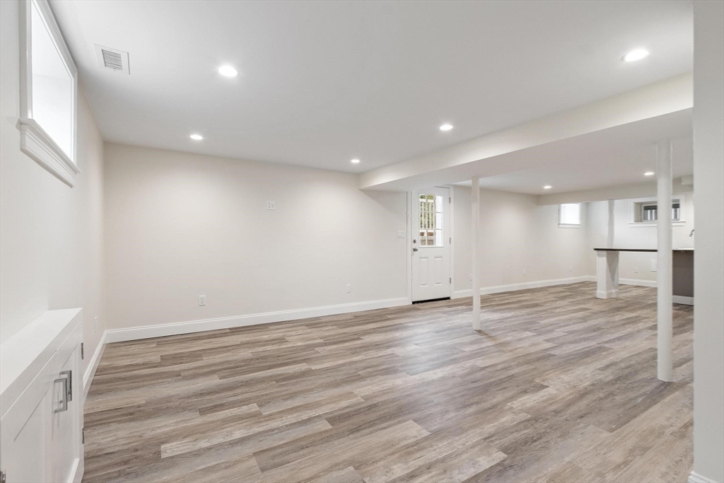 329 Warren Street Waltham, MA 02453 - Photo 18 of 23