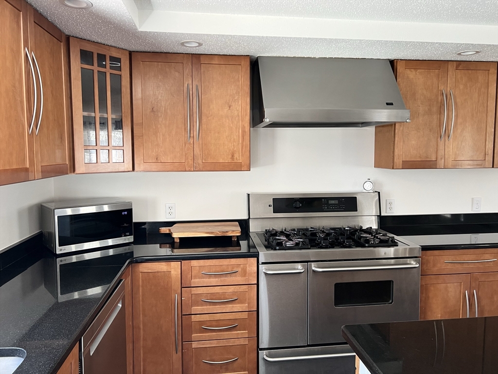 12 Gassett Road Westford, MA 01886 - Photo 21 of 38