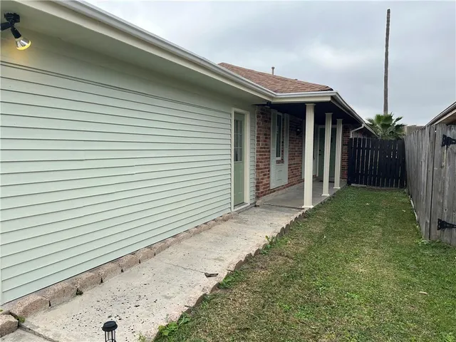 $2,950 | 6760 Bellaire Drive, New Orleans, LA 70124